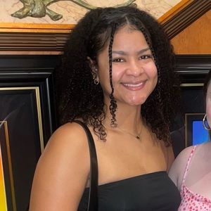 Meet your Posher, Gabrielle